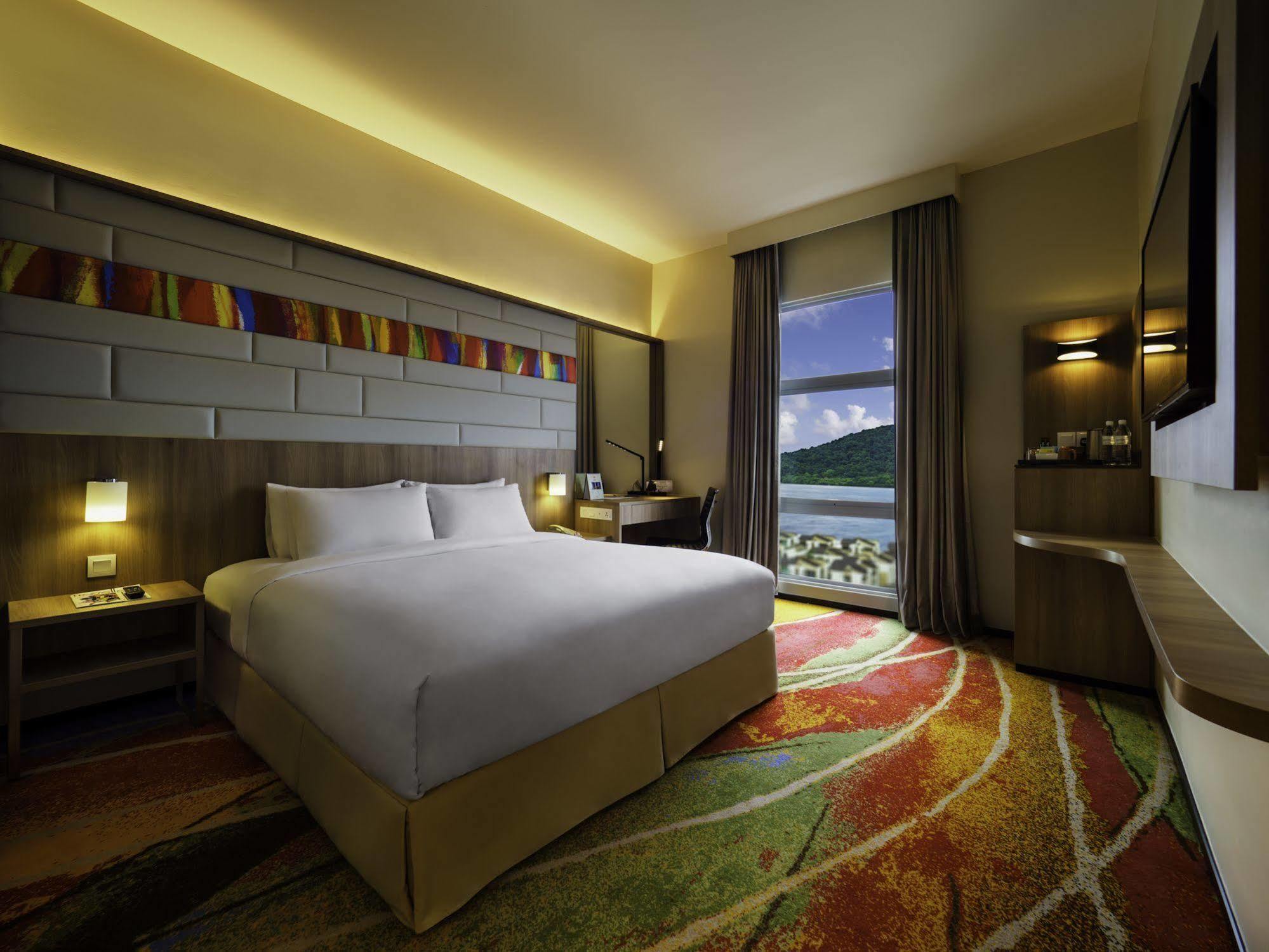 Eastin Penang Hotel 4*