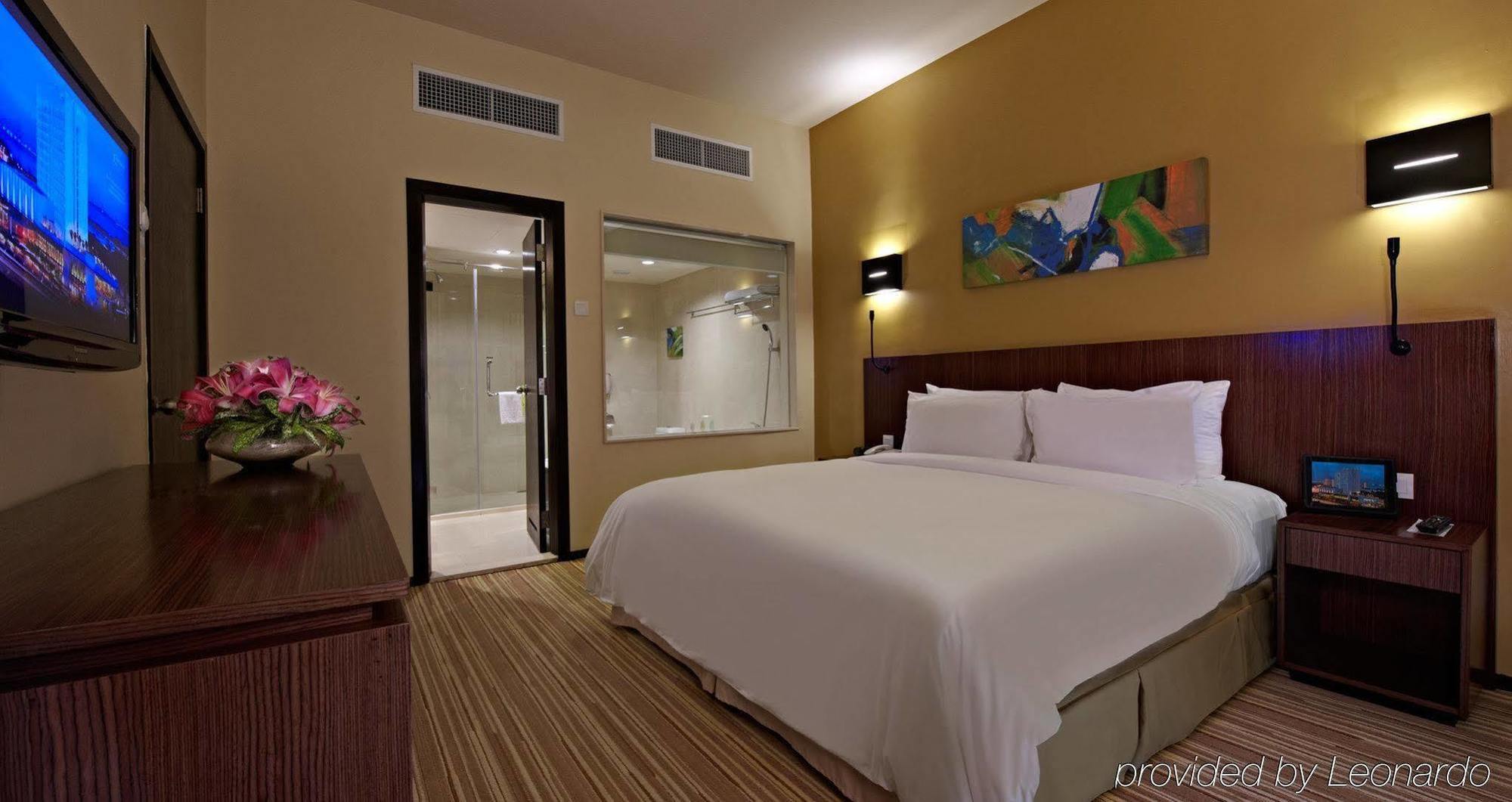 Hotel Eastin Penang 4*
