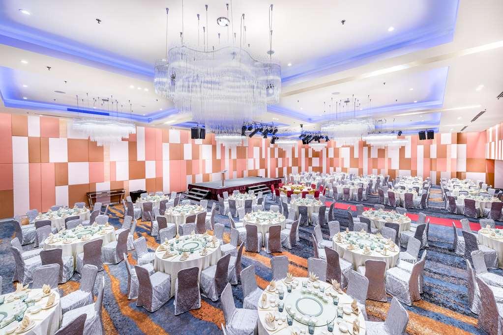 Hotel Eastin Penang Sungai Dua Bukit